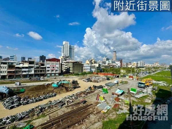 專任近高雄車站滿天星外棟面公園視野採光明亮套房