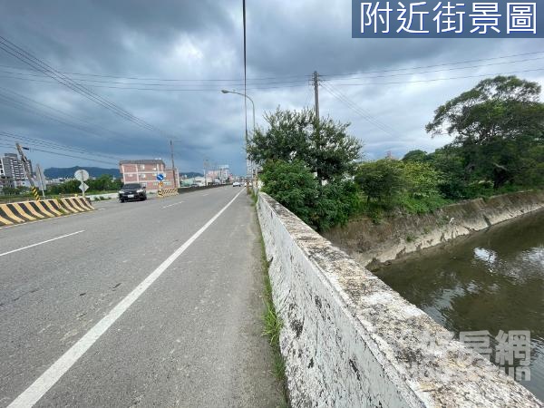 新竹富林路竹北高鐵旁近馬路大坪數農地