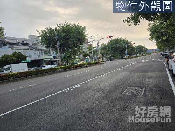 岡山10米道路蓋豪墅建地-近102期重劃區、籃筐會