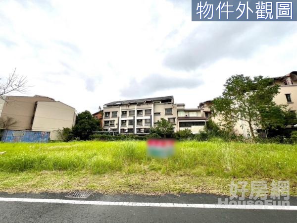 縣政中心面寬約38米，住三建地