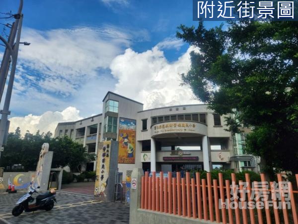 管嶼國小旁可興建農舍大面寬方正農地