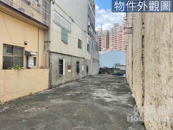 圓環北路旁面寬6米住三方正建地