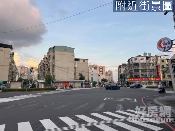 衛武營南京路便宜透天可改車庫