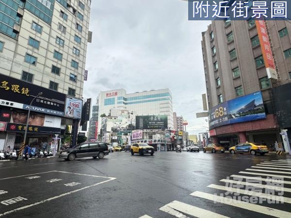  熱鬧商圈民族路台南雙店面