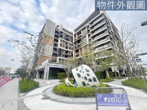 遠雄寬寓 水湳逢甲雙燙金商圈全新店面