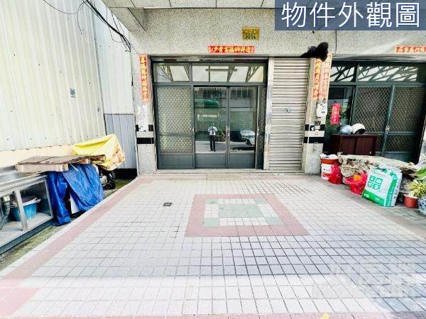 .東區稀有雙車黃金店住