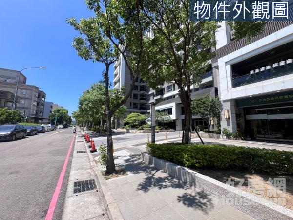 青埔A18曜見築大面寬金鑽店面		