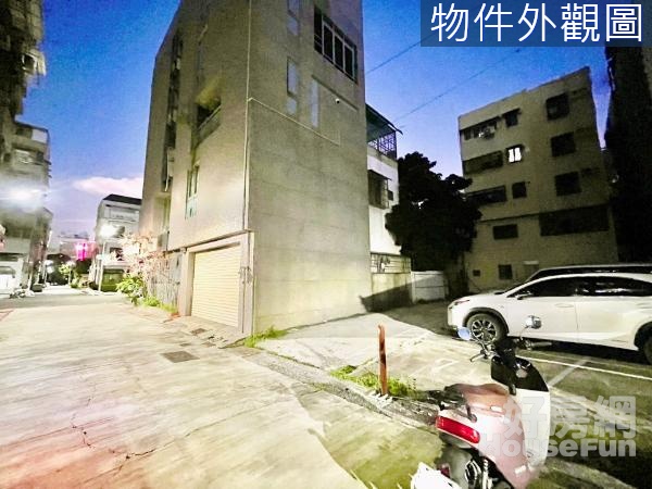 亞灣區稀有釋出~約10米面寬建地