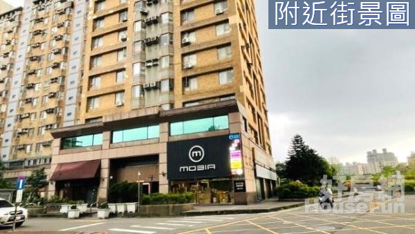 龍安商圈/市場/大面寬8米/金店面