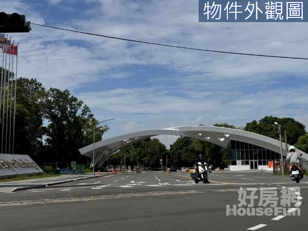 勤益科技大學。坪林森林公園正路上透天店面