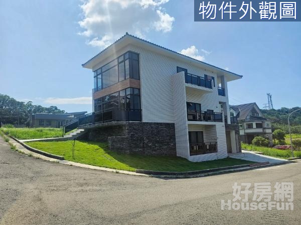 【萊茵山莊】全新電梯別墅｜永久棟距