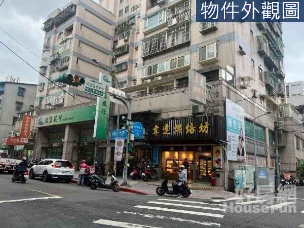 集客力強社中街面寬三角店近捷運Y24