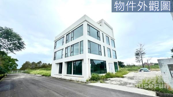 冬山河畔無敵景觀雙面路全新電梯農舍