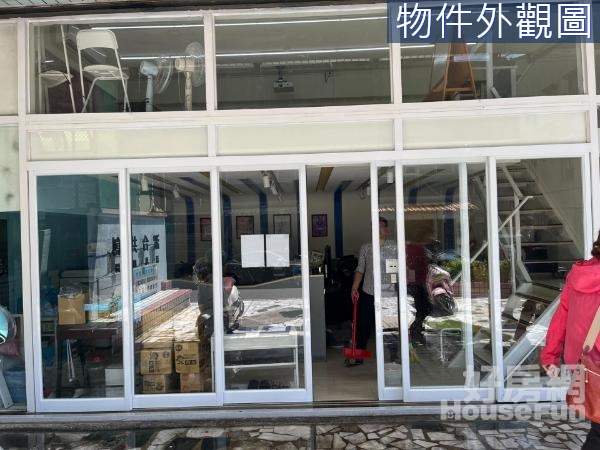 金鑽天下一樓金店面 地下一層大坪數空間好利用