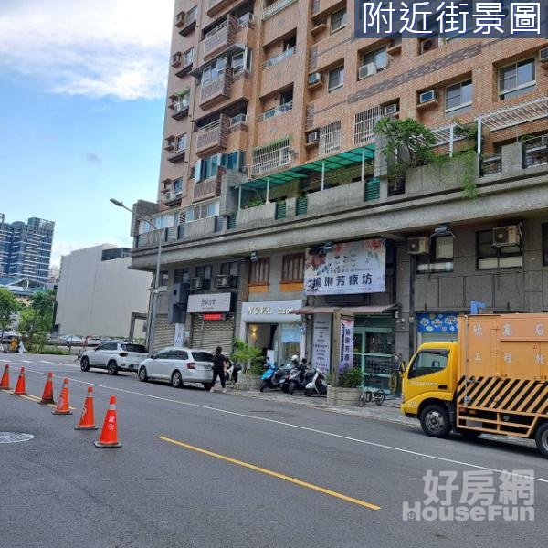 左營區曾子路商圈文川路上1+夾門市商店