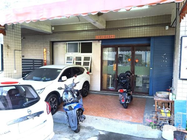 +++專任近太原車站八米大面寬可店住可停三台車