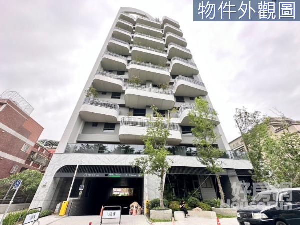 【DJ】東區秀泰坤悅領秀全新交屋三房平車大露臺1