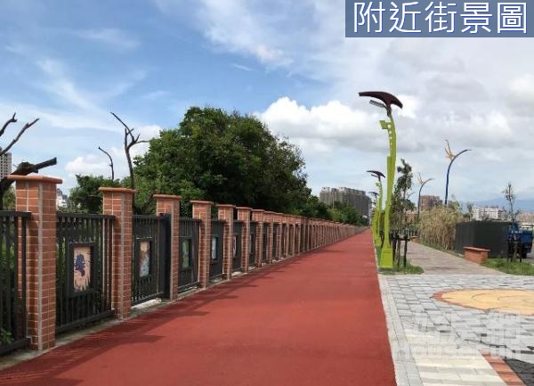 十三期內臨路又方正土地近豐樂公園