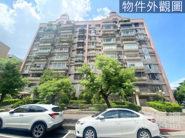 民權東路三段最優質三面臨路店面住家