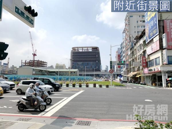 火車站.R11捷運站~大地坪大面寬透天店面