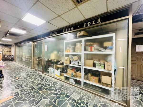 J3雙子星商場金店面~住商儀居團隊~