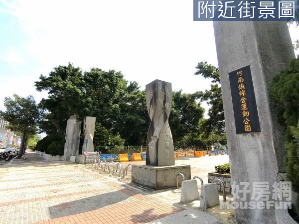 萬坪公園全新前庭雙車美墅B