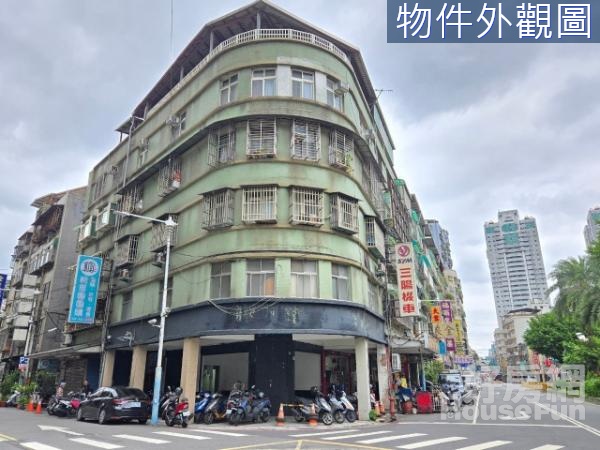 三角窗顯眼店面