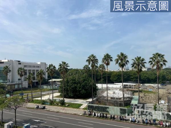 正夏林路面對水萍塭萬坪公園燙金店面