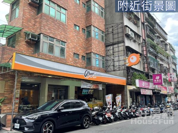 環南面寬馬路金店