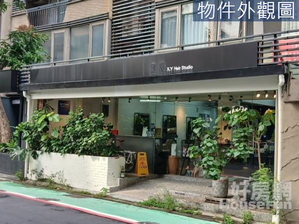 東區仁愛大面寬優質金店面