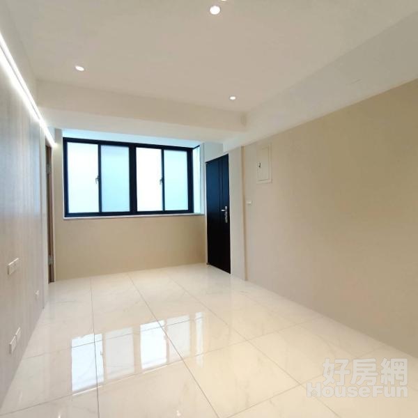 8989近徐匯捷運學區市場3樓美寓低總價全新裝潢